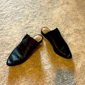 Free People black leather slide on dress shoes